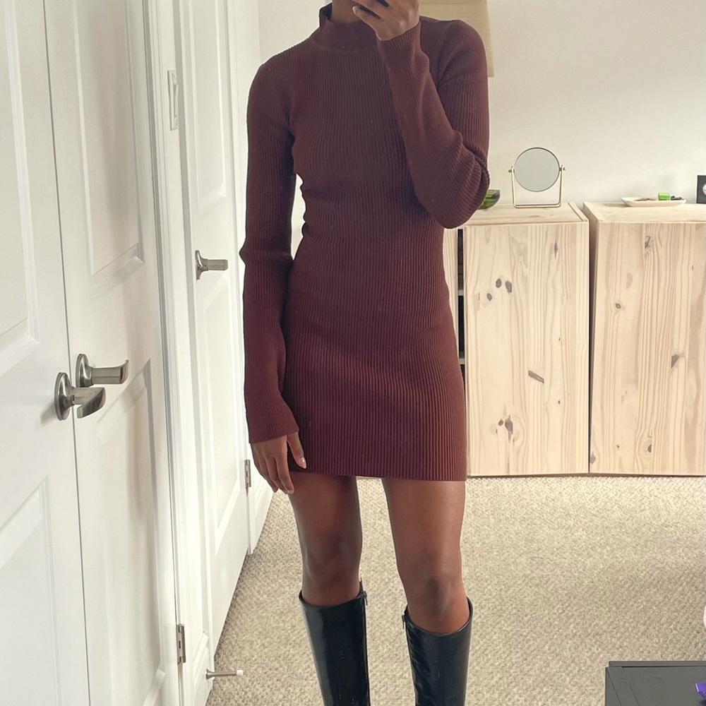 Fitted Ribbed Brown Dress - from The Latest Scoop